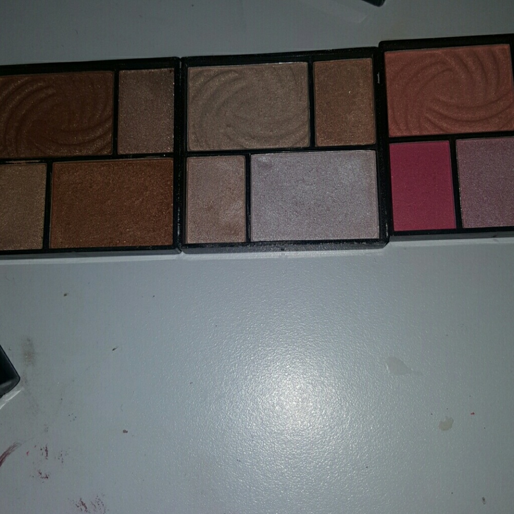 Makeup set - Picture 2 of 8
